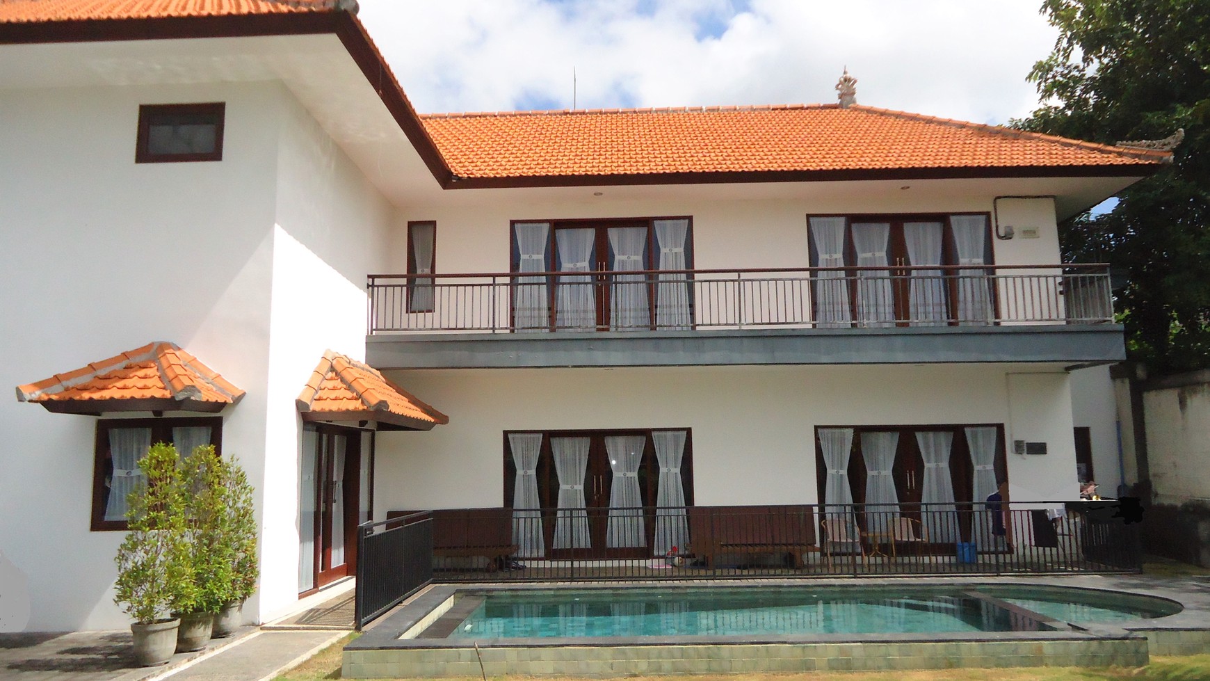 4 Bedrooms Villa In Jimbaran Bali Close To GWK And Udayana 