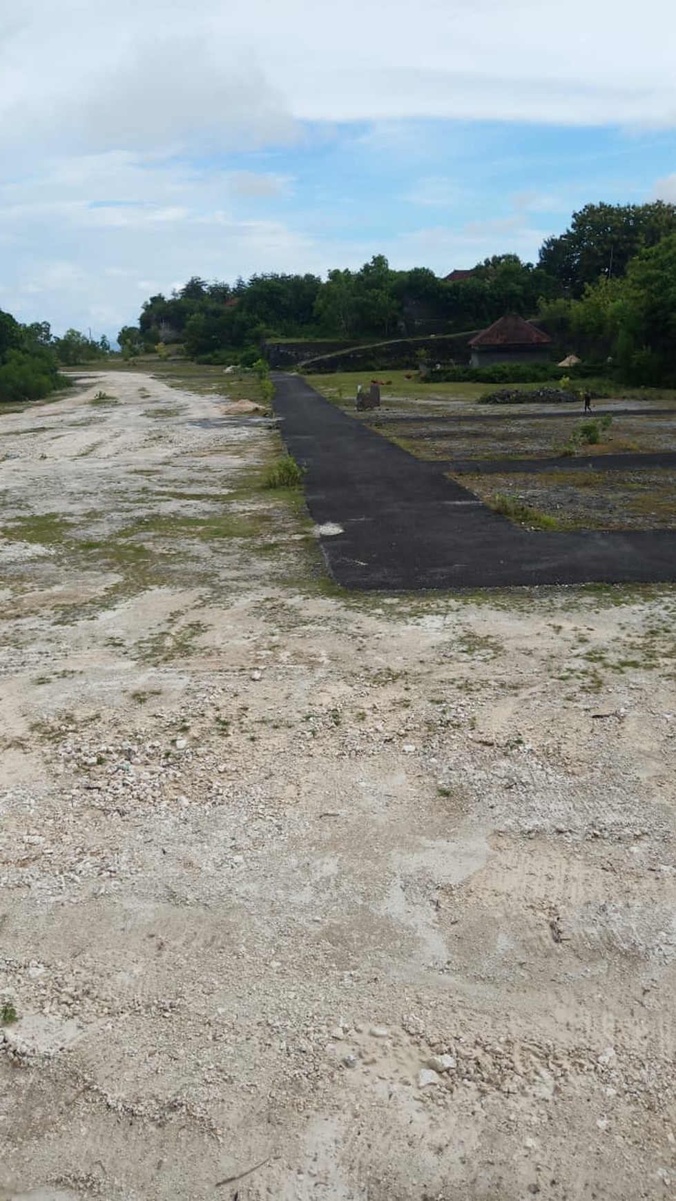 Land Freehold 7500 Sqm Close to main Road Close Melasthi Beach