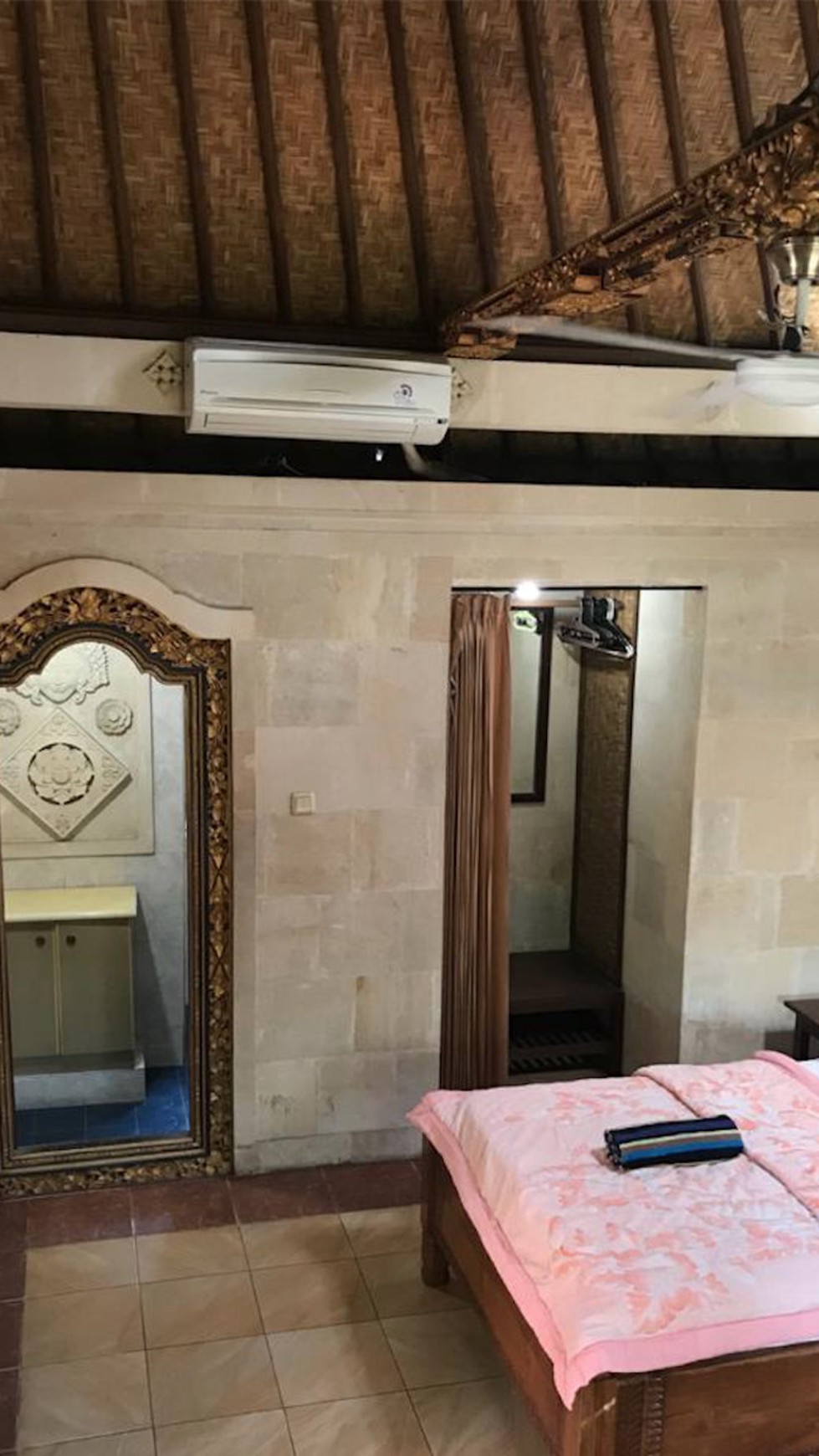 Traditional Villa Freehold in Ubud Bali with big Garden