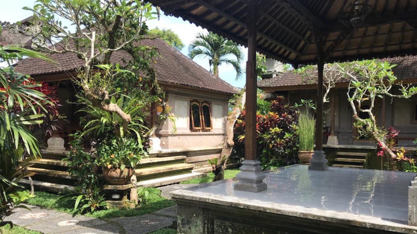 Traditional Villa Freehold in Ubud Bali with big Garden