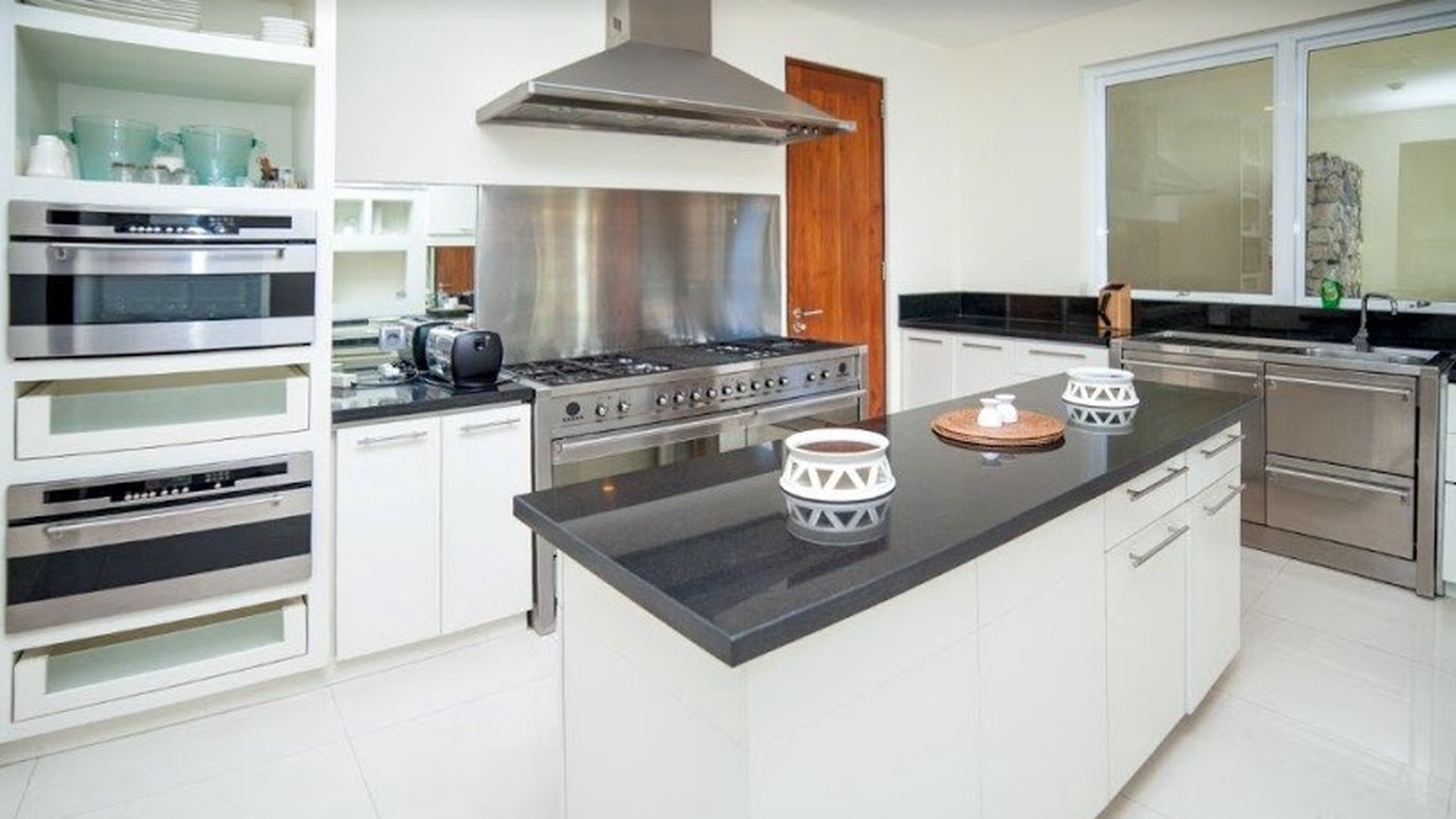 Freehold Luxury Cliff Front Villa Panoramic Ocean View Uluwatu Bali 