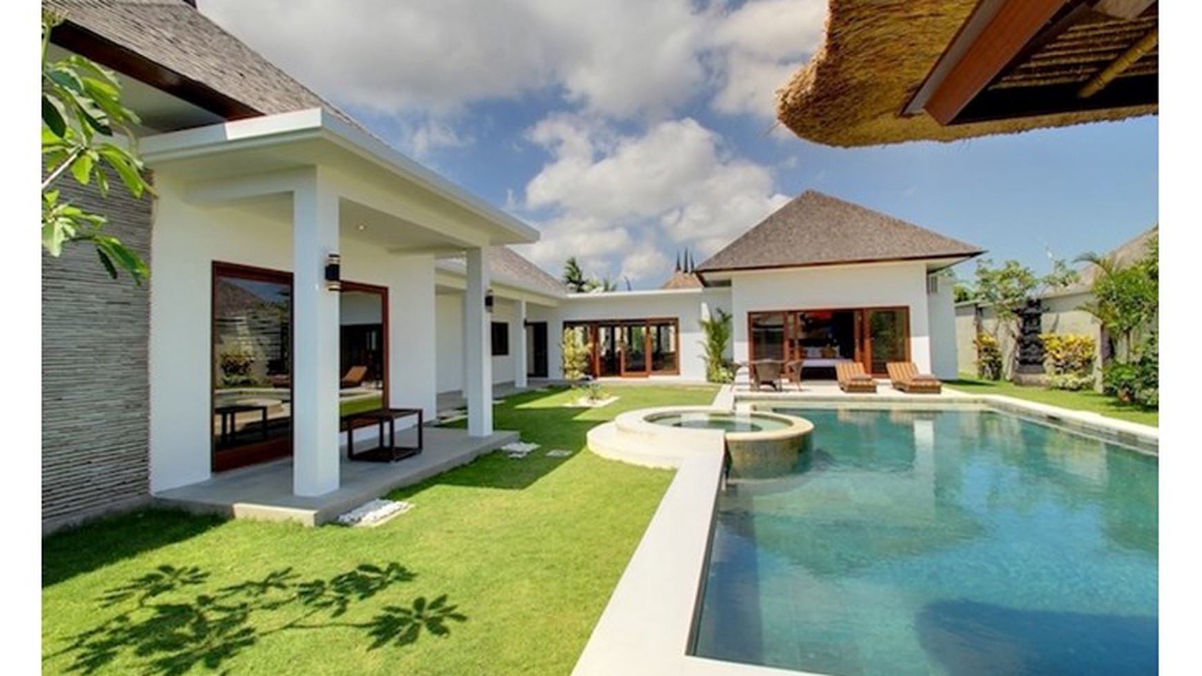 Central In Berawa Beach Canggu Bali