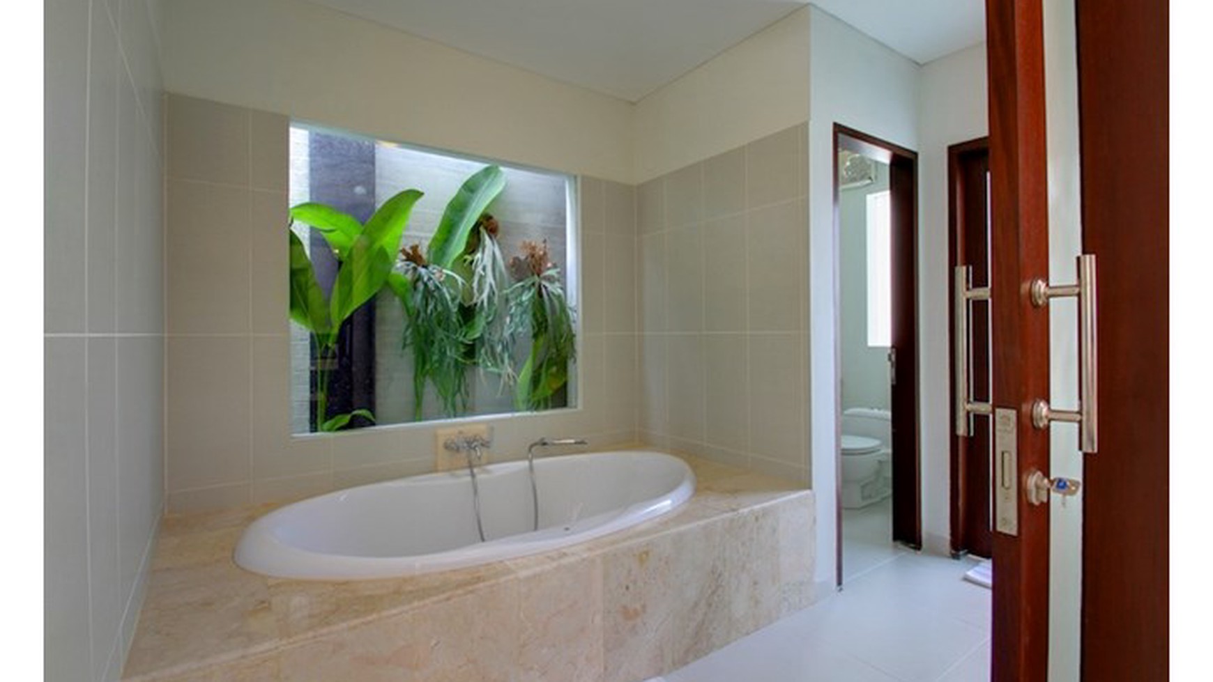 Central In Berawa Beach Canggu Bali