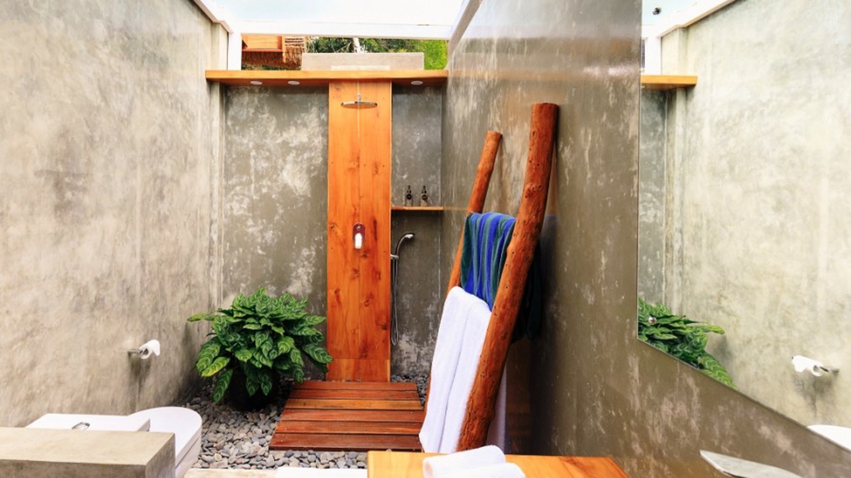 Freehold Villa which is located on the outskirts of a small Balinese Village Candi Dasa Bali