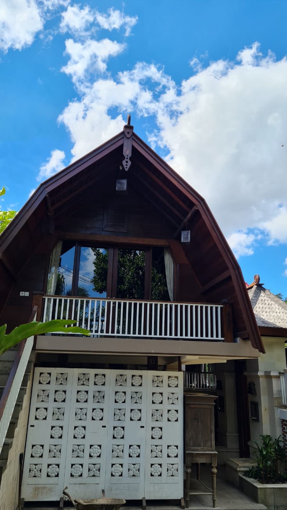 Traditional Villa 5 Bedrooms in River Side Nyanyi