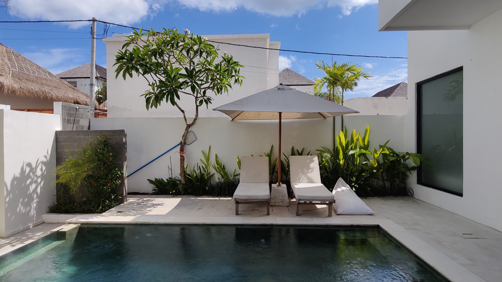 Beautiful Villa in heart of Canggu close to Beach and Cafes