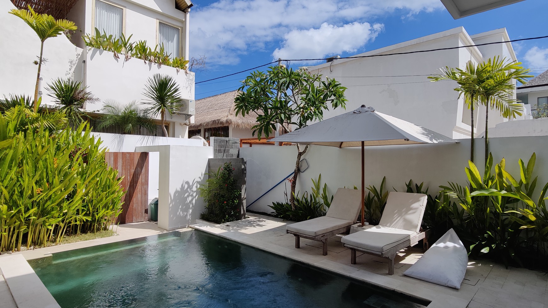 Beautiful Villa in heart of Canggu close to Beach and Cafes