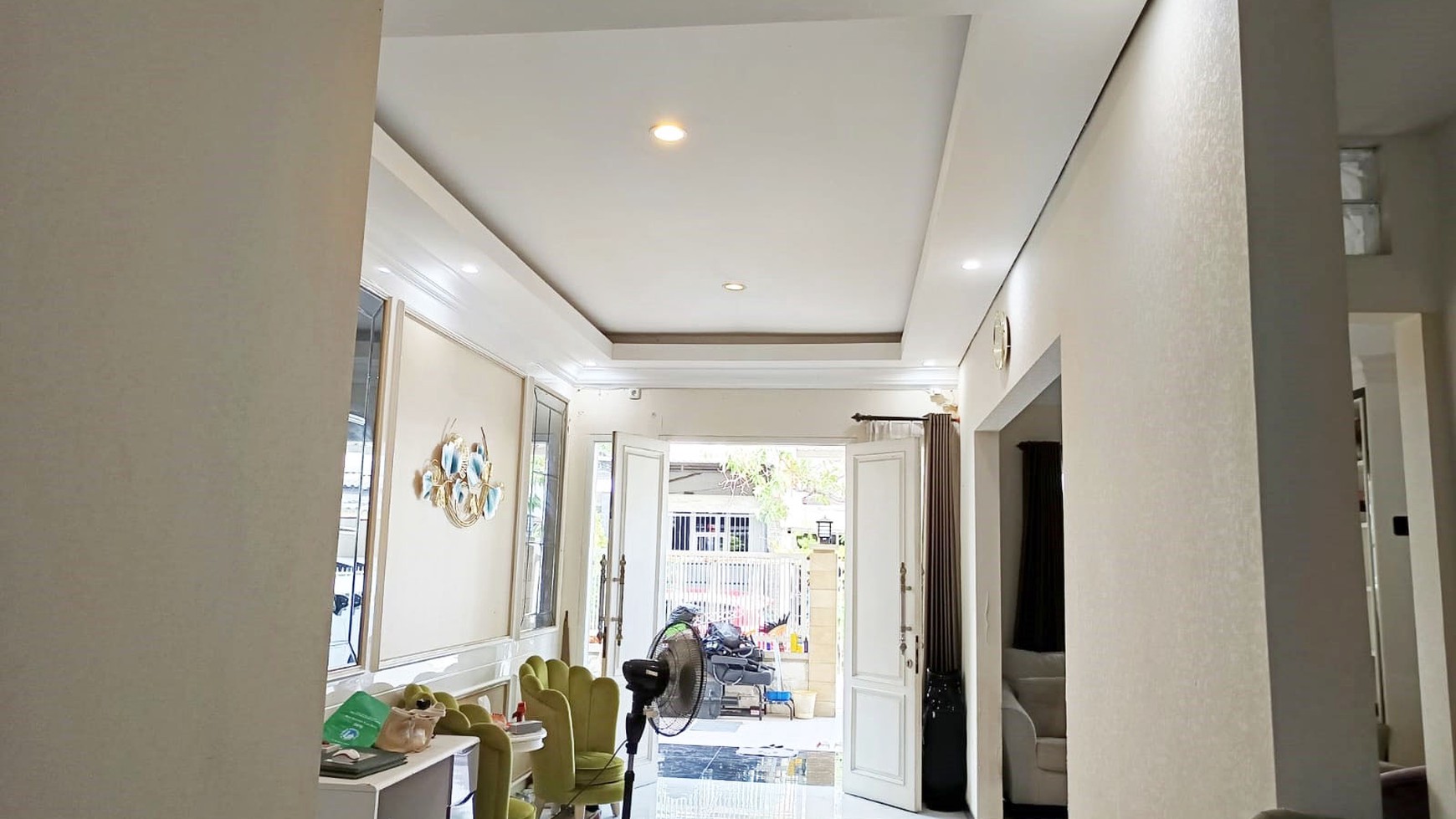 Rumah di Klampis Harapan Surabaya Timur, Minimalis, 2 Lantai, Full Furnished, SIAP HUNI !!! 