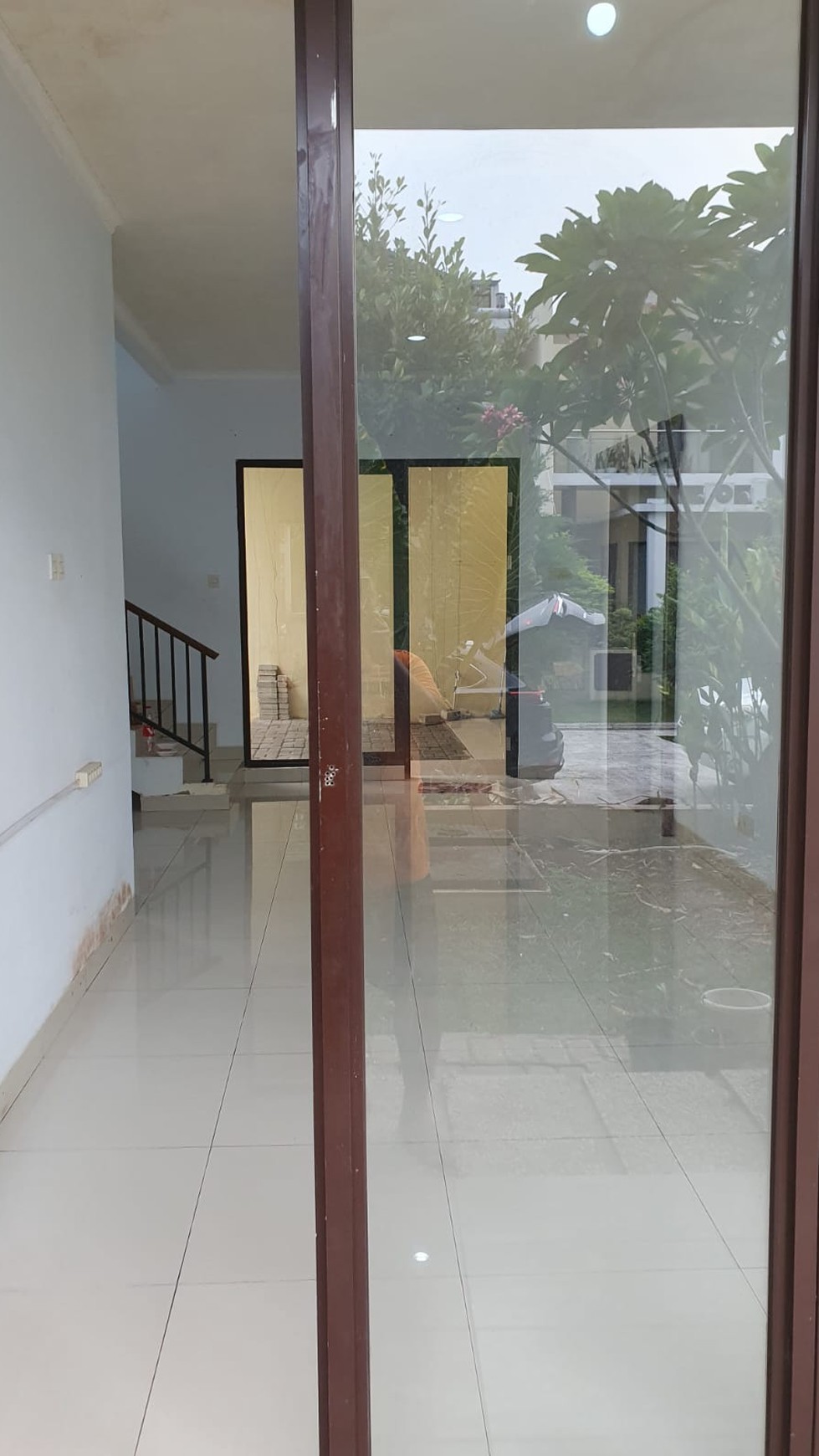 Rumah 2 Lantai di Harapan Indah Bekasi Cluster Arana