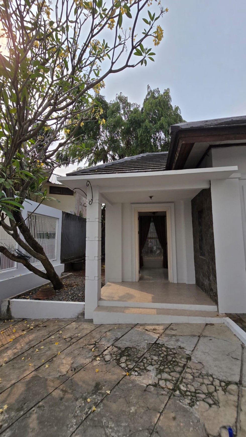 Rumah Bagus Di Camar Bintaro Jaya Sektor 3 Tangerang Selatan