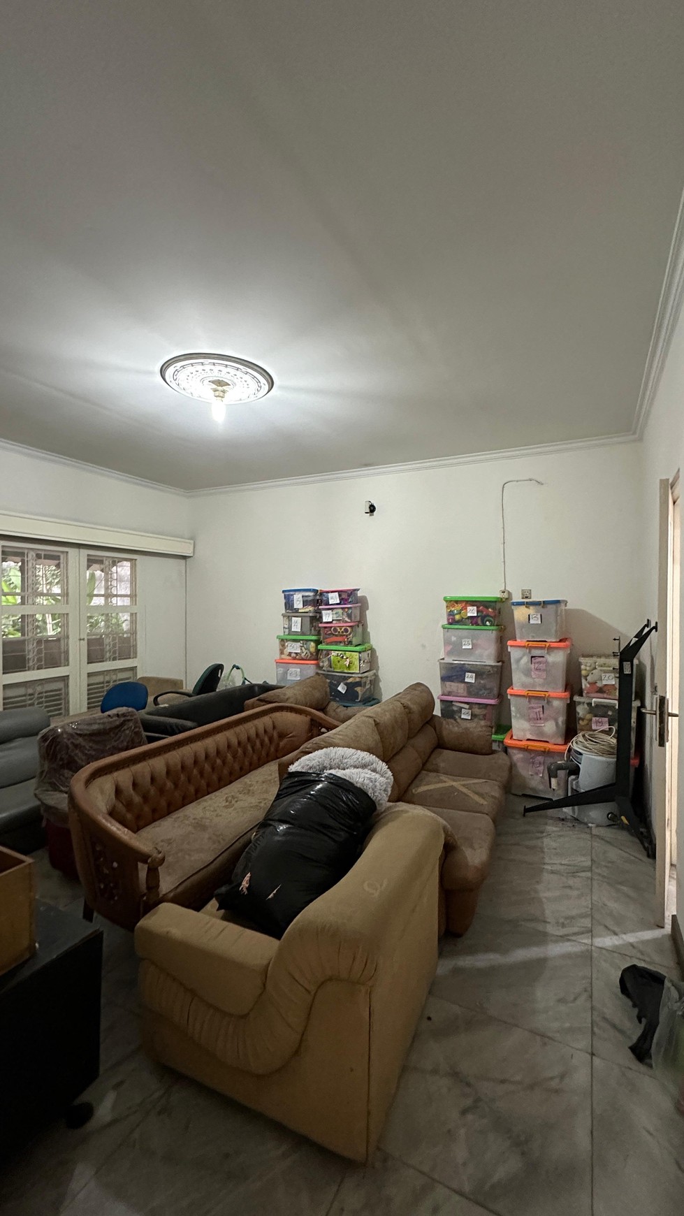 Rumah Hitung Tanah Area Cipete