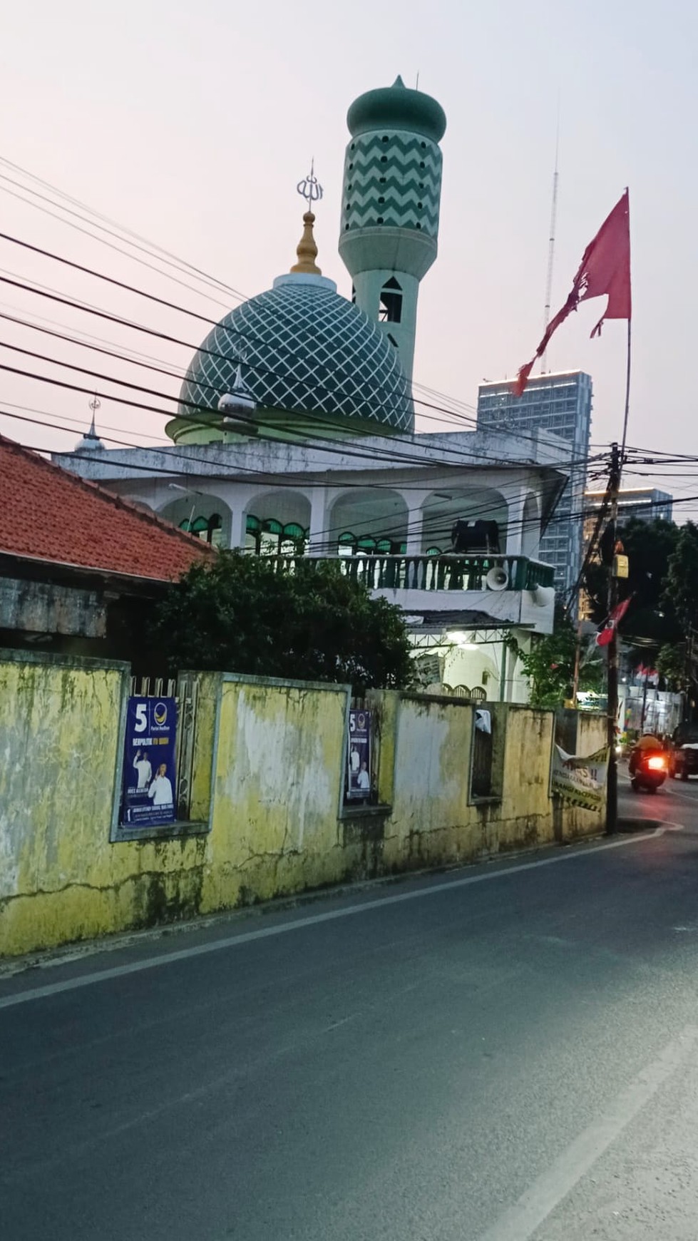 Rumah Hitung Tanah Area Cipete