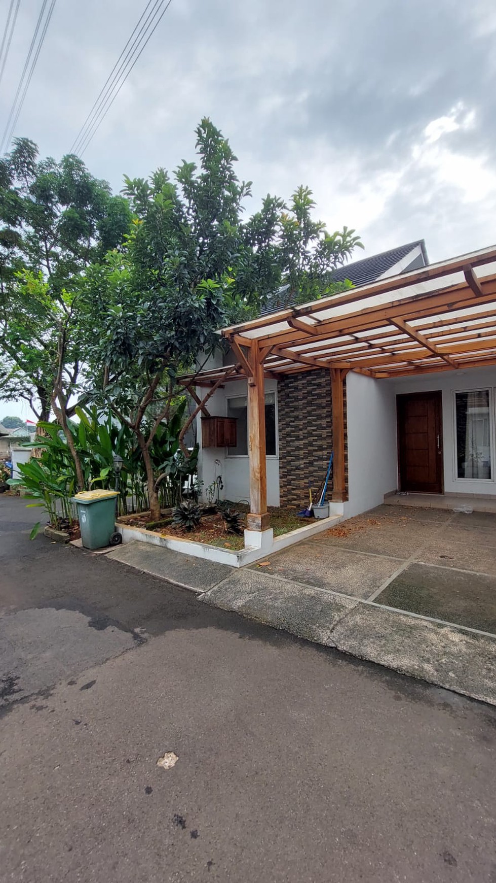 Rumah Hitung Tanah Area Cipete