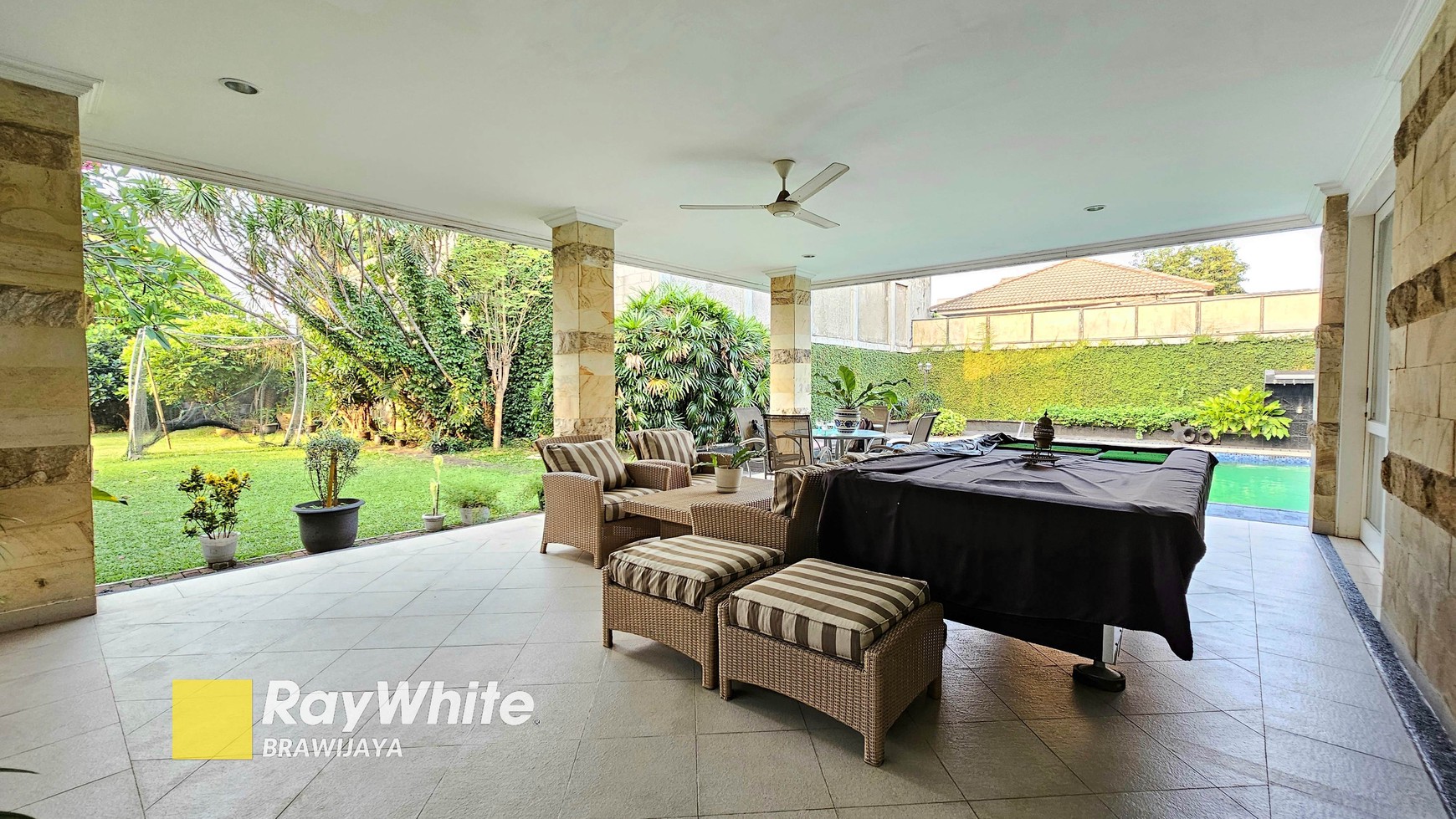 Rumah Hitung Tanah Area Cipete