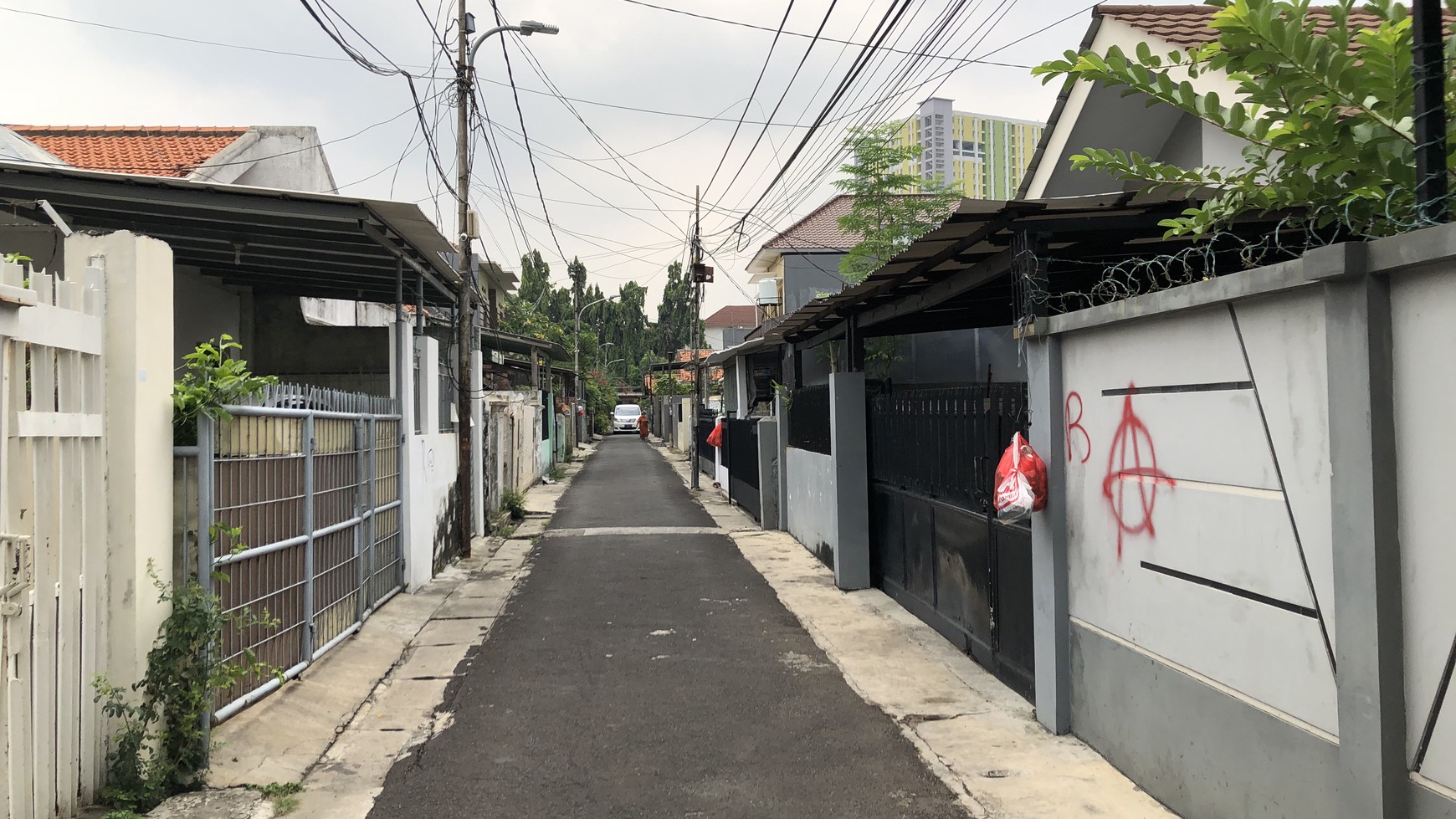 Guntur, Setiabudi - Rumah Strategis Dekat Perkantoran Kuningan