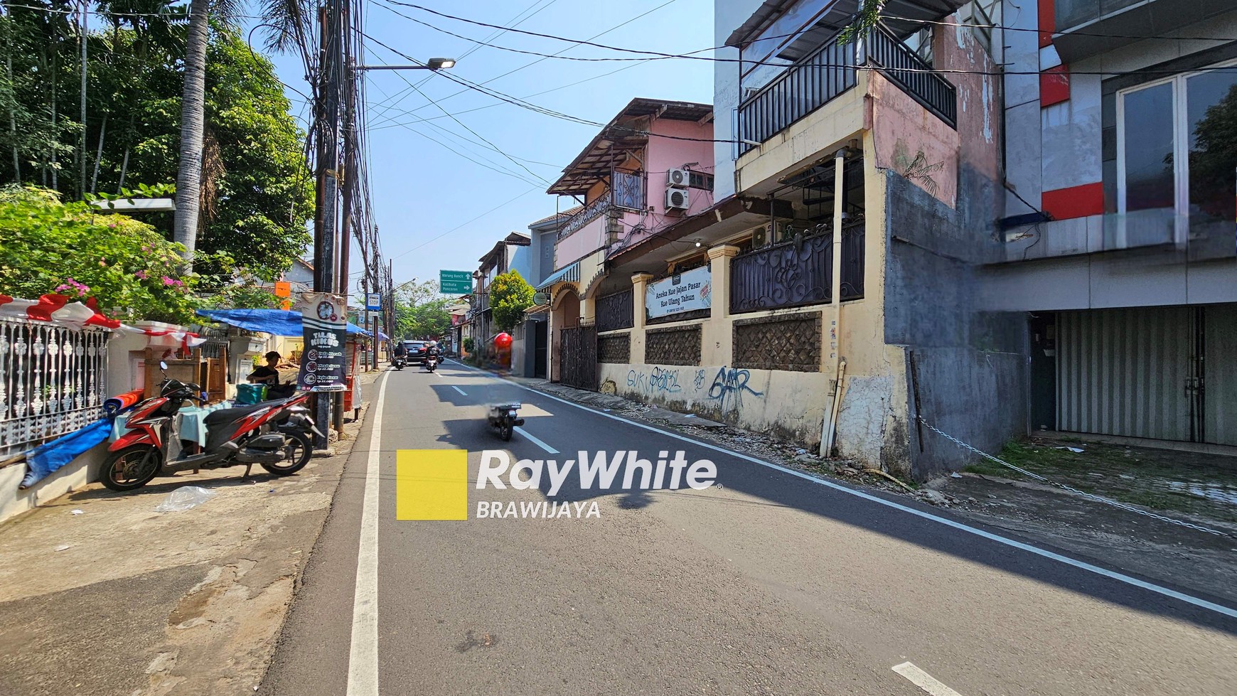 Rumah di Siaga Raya, Pejaten, Zona Commercial, Cocok buat tempat usaha