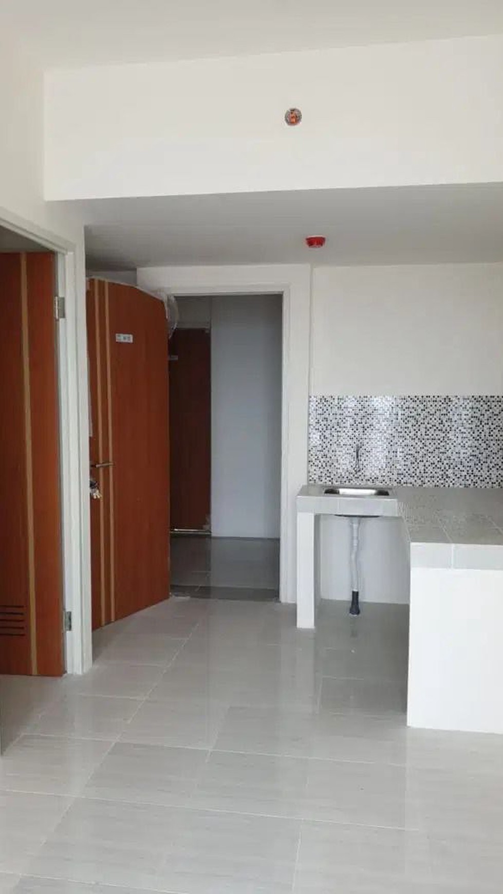 Unit Penthouse Premium di Puncak CBD Surabaya