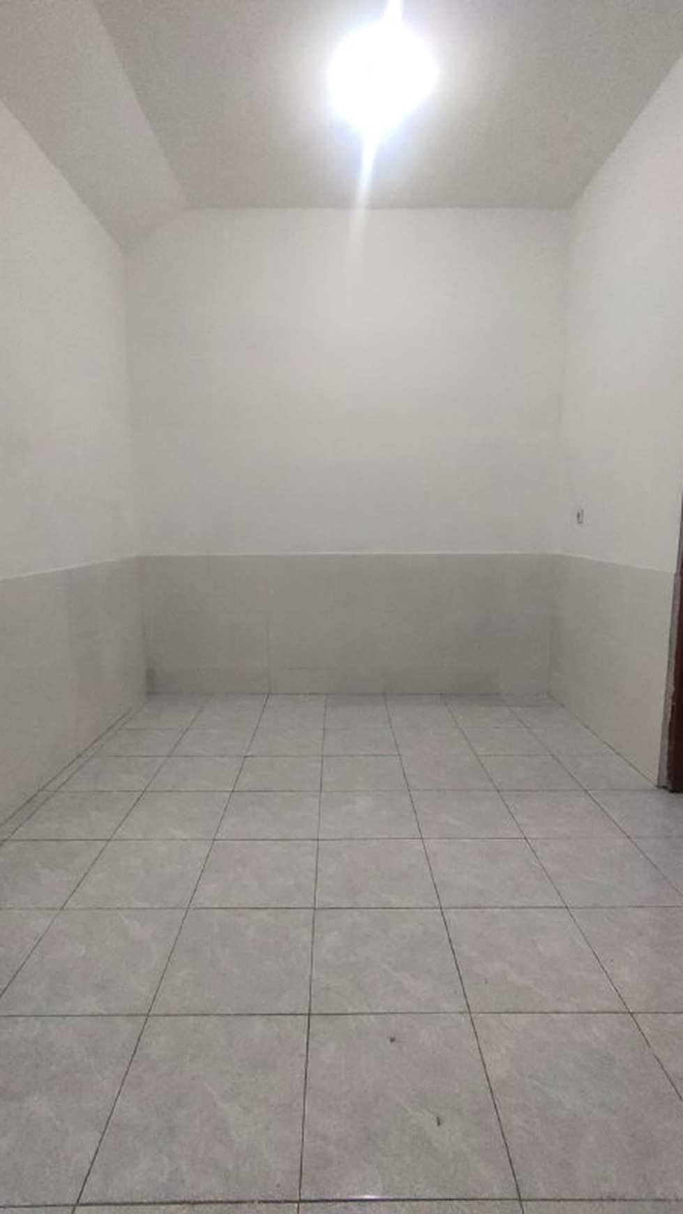 Jual Rumah 2 Kamar di Babatan Pilang Wiyung