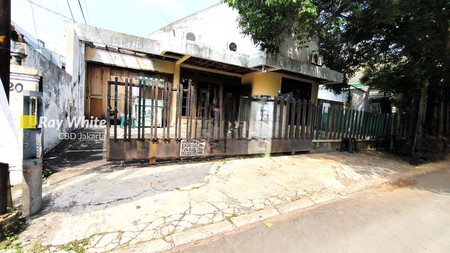 RUMAH TUA HITUNG TANAH LOKASI STRATEGIS DI TEBET - REPOSISI HARGA