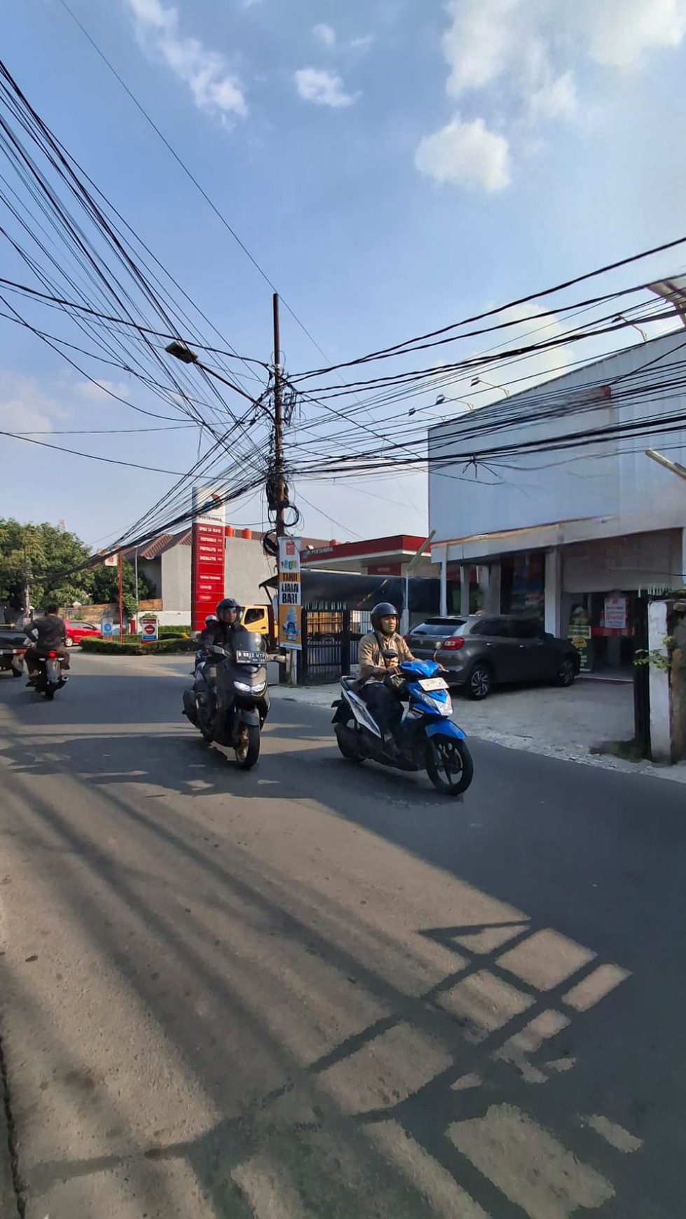 Ruko Siap Pakai Di Ruko Jl WR Supratman Pondok Ranji Tangerang Selatan