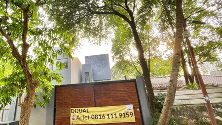 Rumah Baru Dijual di Cilandak, Taman Wijayakusuma I - Luas Tanah 293m&#xb2;, Bangunan 370m&#xb2;