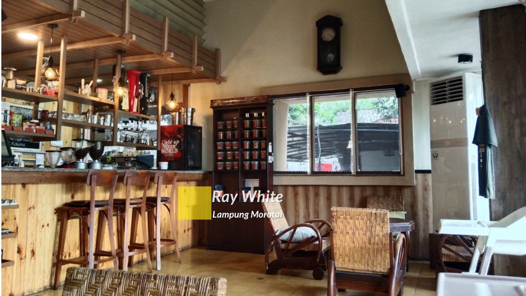 DIJUAL SEBUAH CAFE DI GARUNTANG 