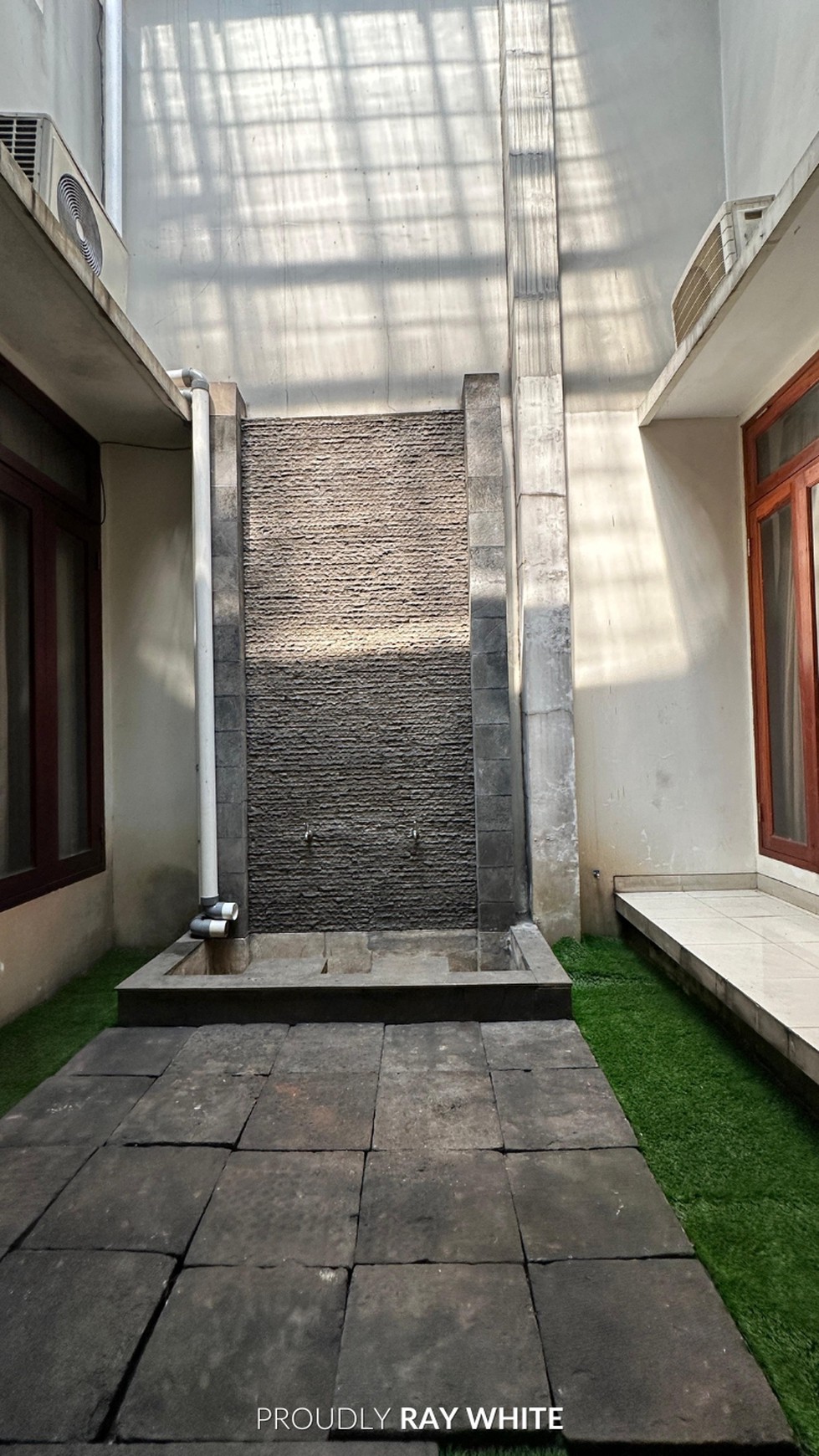 Dijual Rumah Modern Minimalis di Kebayoran Baru, Jakarta Selatan