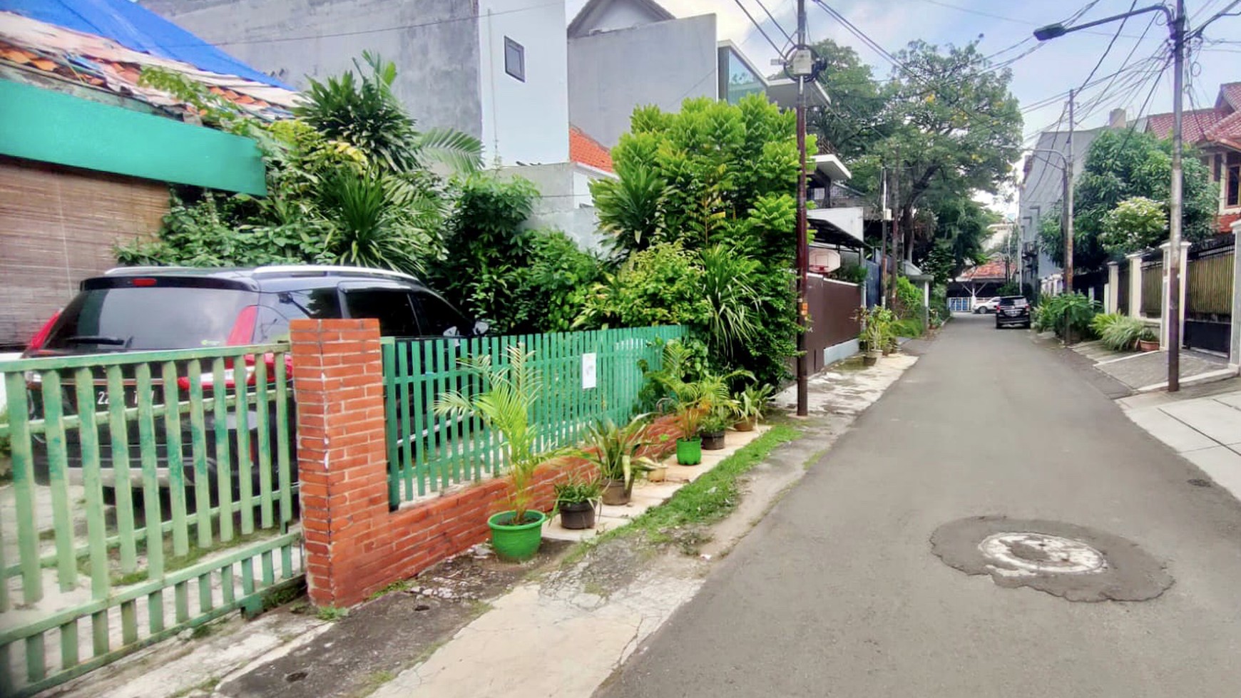 Rumah Lama Guntur Strategis Dekat Perkantoran Kuningan-Sudirman