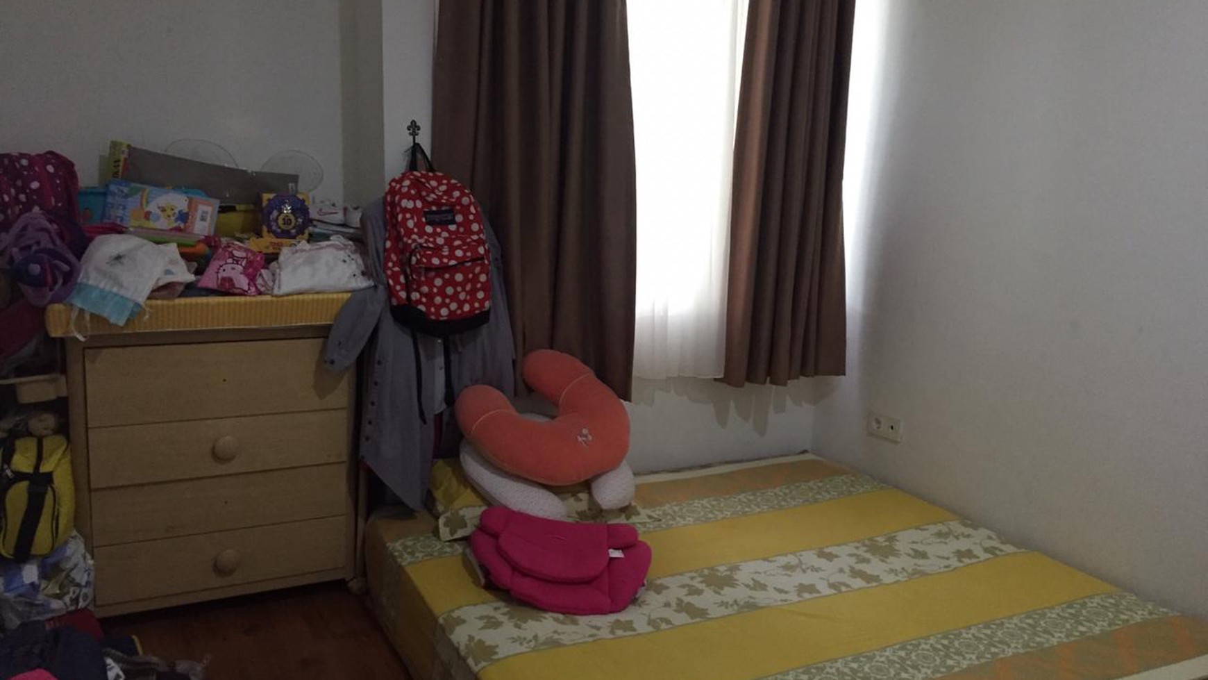 Dijual rumah nyaman diriver valley, lebak bulus
