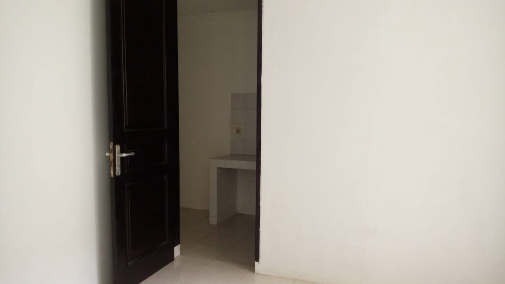 Dijual murah rumah hook di pondok indah, jaksel.