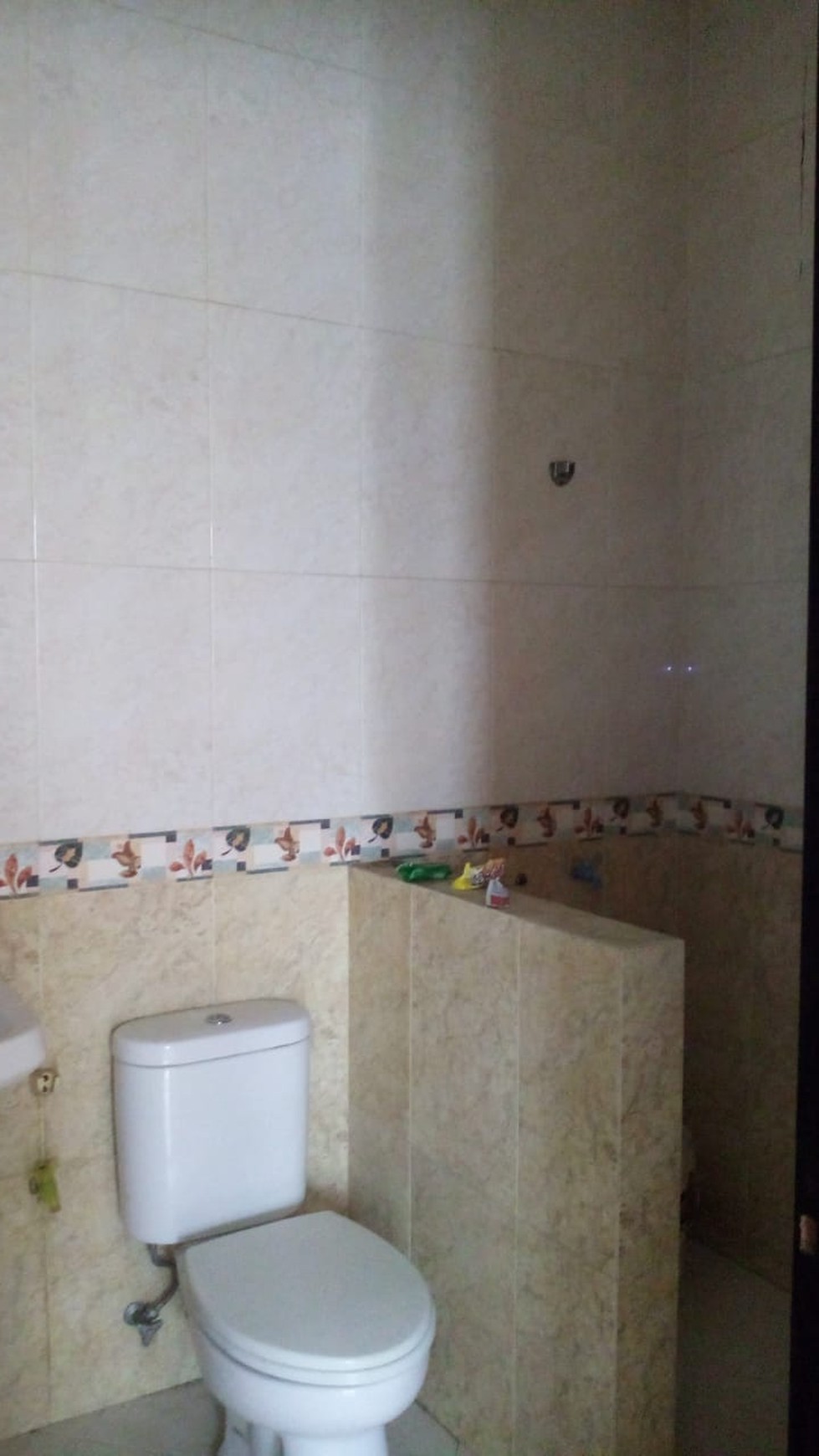 Dijual murah rumah hook di pondok indah, jaksel.