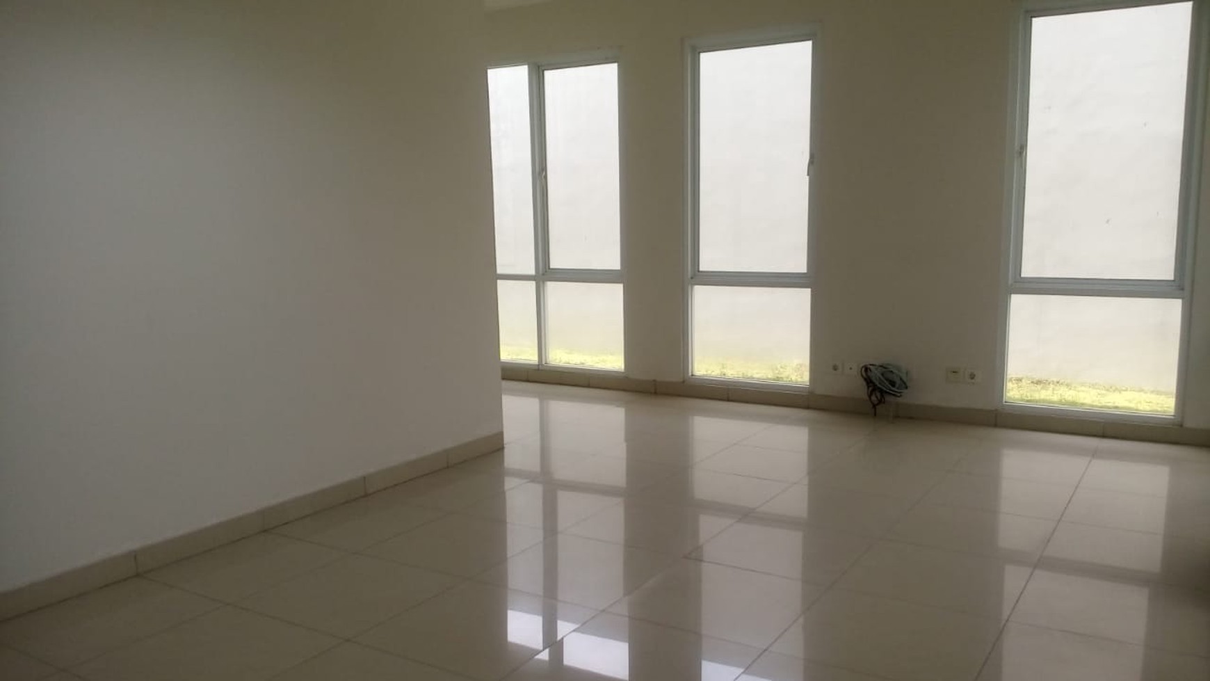 Dijual brand new house dalam cluster di veteran bintaro, jakarta selatan.