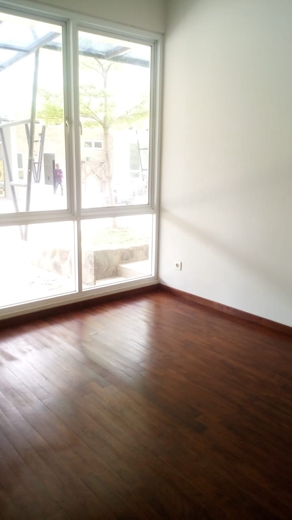 Dijual brand new house dalam cluster di veteran bintaro, jakarta selatan.