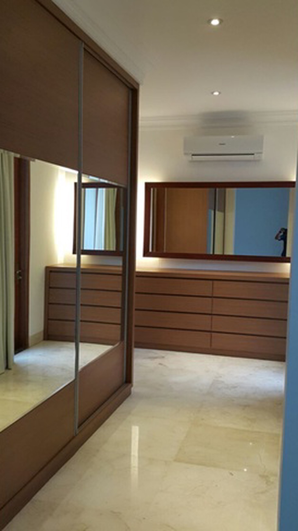 Dijual brand new luxury house di pondok indah, jakarta selatan
