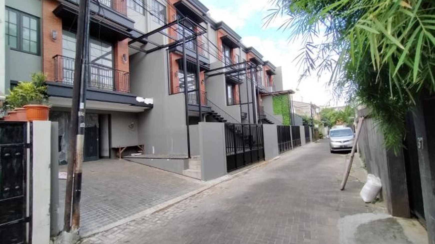 Dijual rumah baru 1 terbaik di cilandak-fatmawati, jakarta selatan.