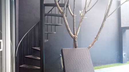 Dijual rumah bagus + kolam renang dalam cluster di bintaro sektor 2