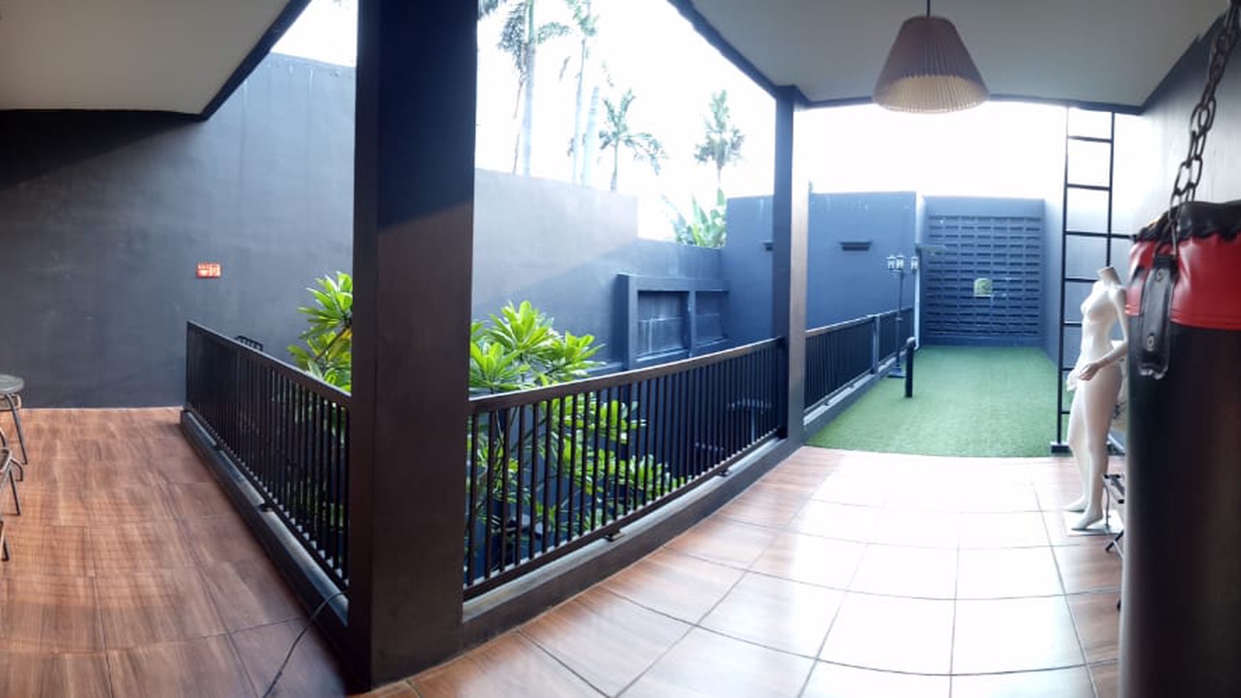 Dijual rumah bagus + kolam renang dalam cluster di bintaro sektor 2