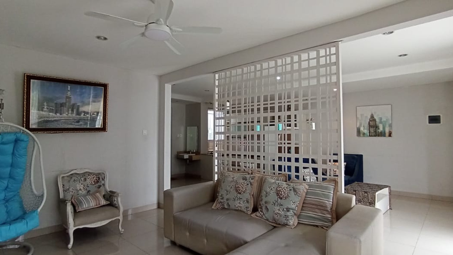 Dijual rumah bagus depan taman fully funished dalam cluster green garden.