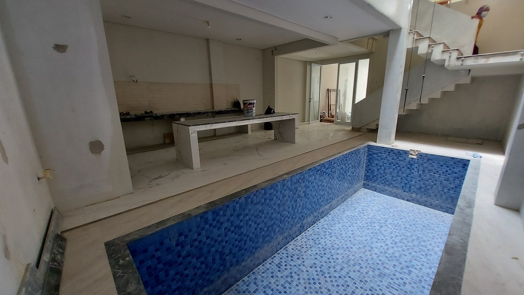 Brand new house at kemang with pool, jakarta selatan.