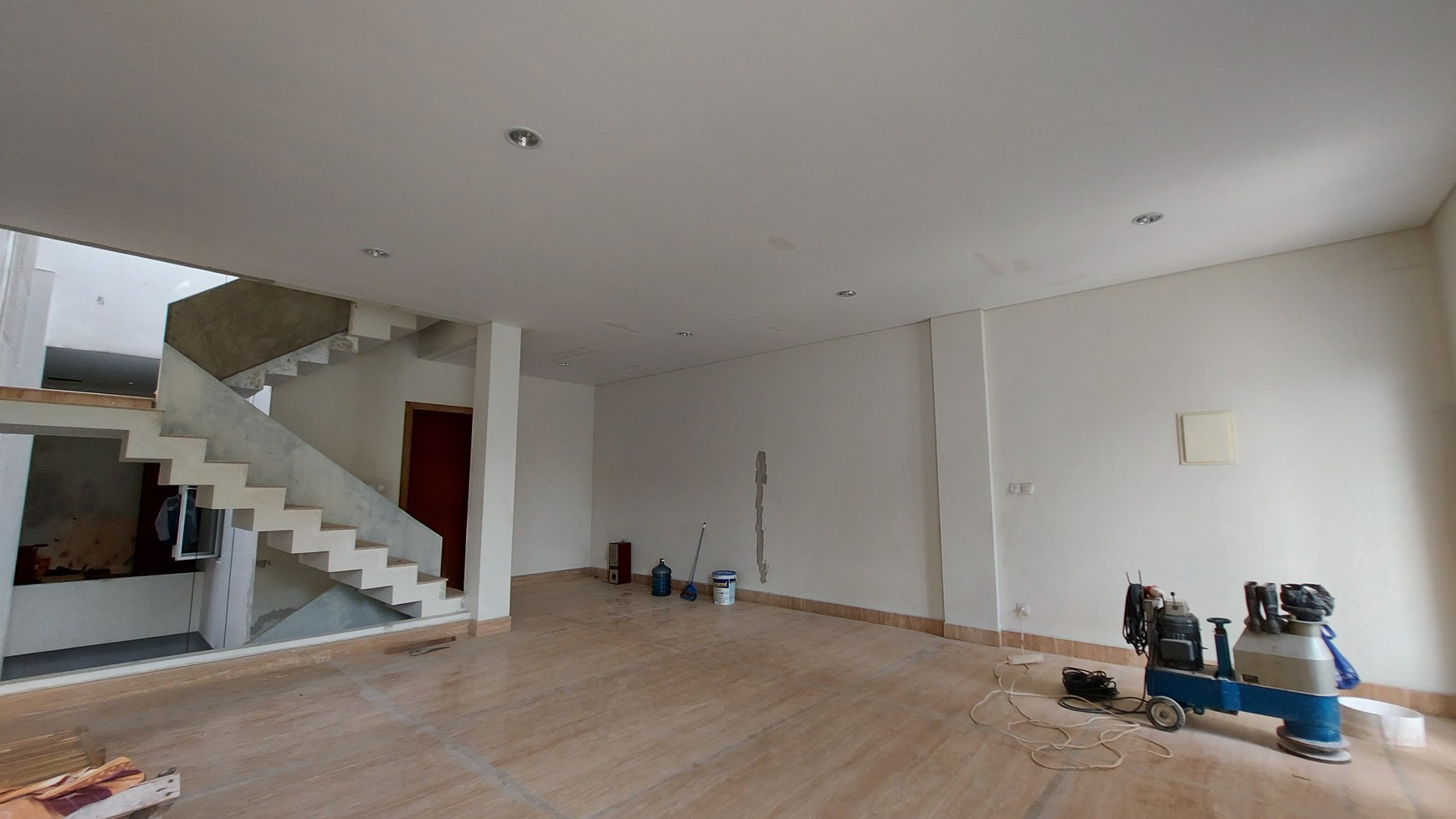 Brand new house at kemang with pool, jakarta selatan.