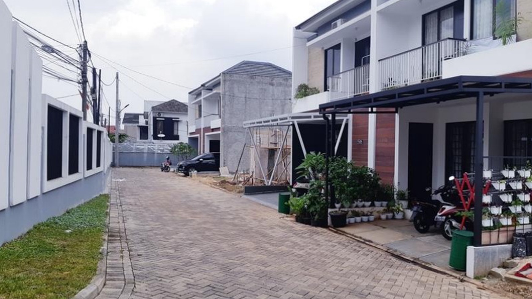 Brand new cluster at bintaro jurang mangu