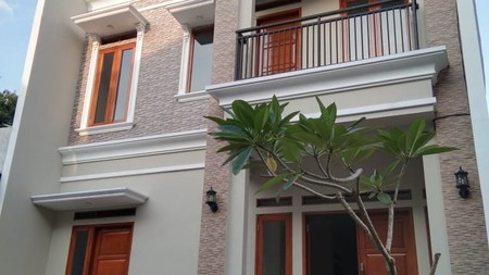 brand new house dalam cluster jagakarsa.