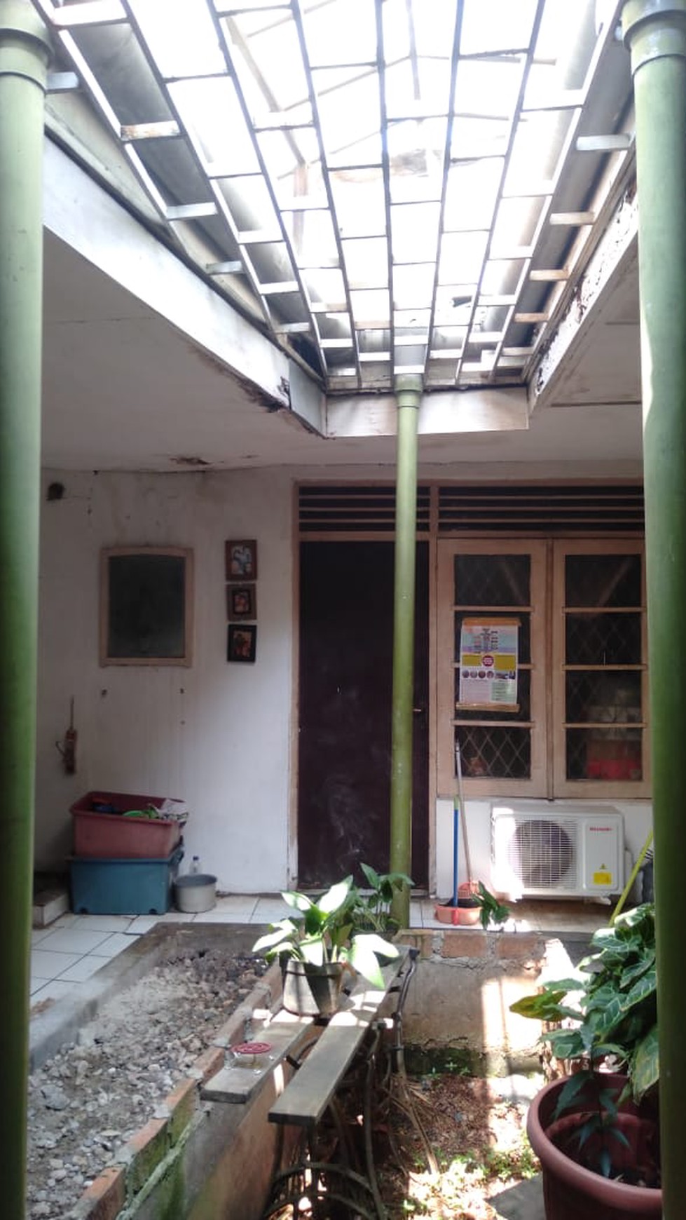 Rumah hitung tanah hampir njop di antasari , jakarta selatan