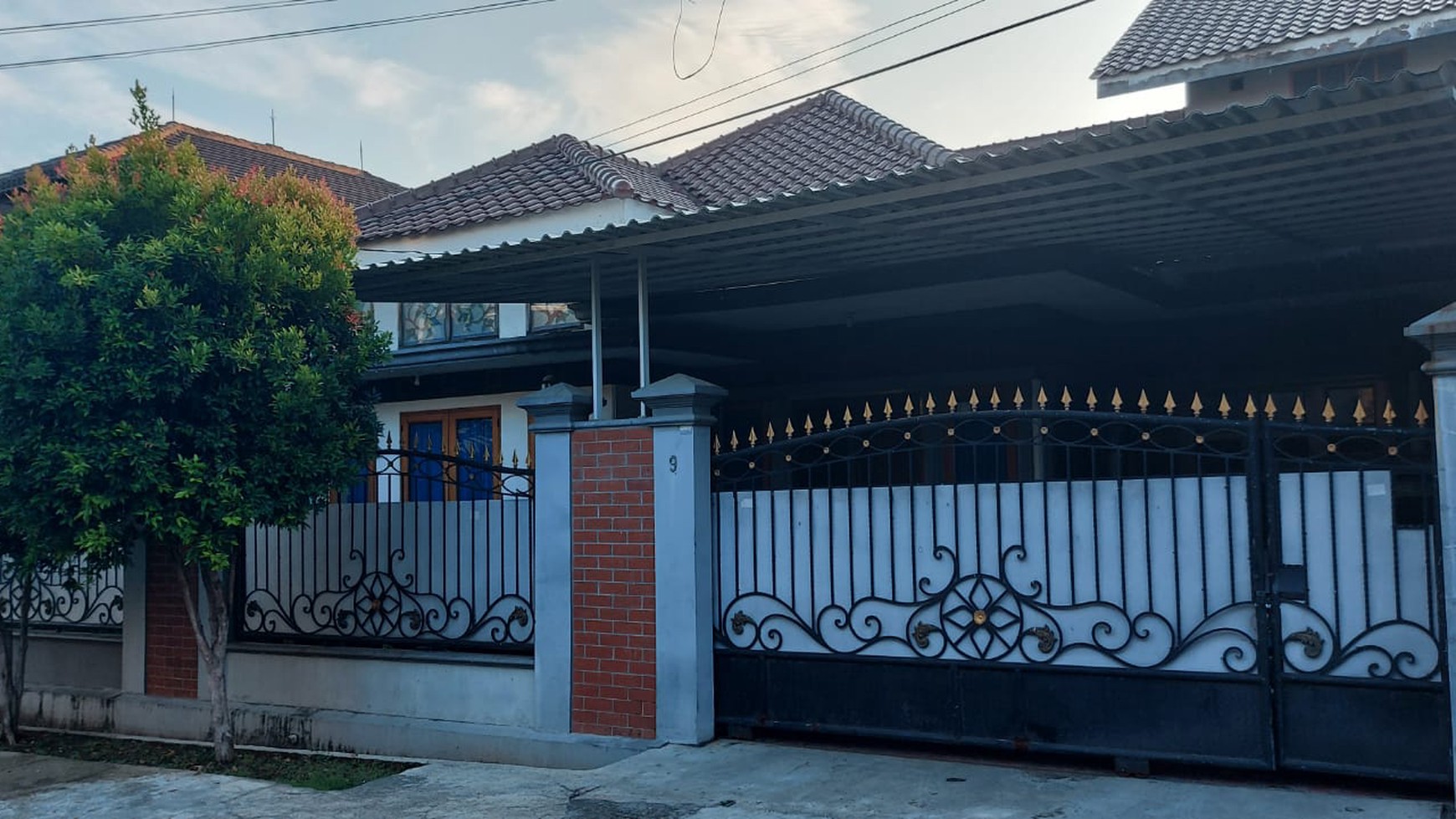 rumah bagus terawat diperumahan pemda jakarta