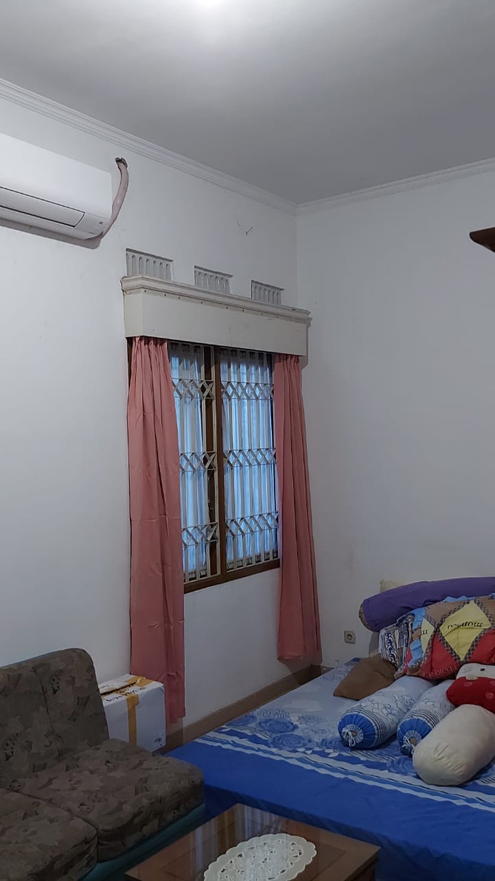 rumah bagus terawat diperumahan pemda jakarta