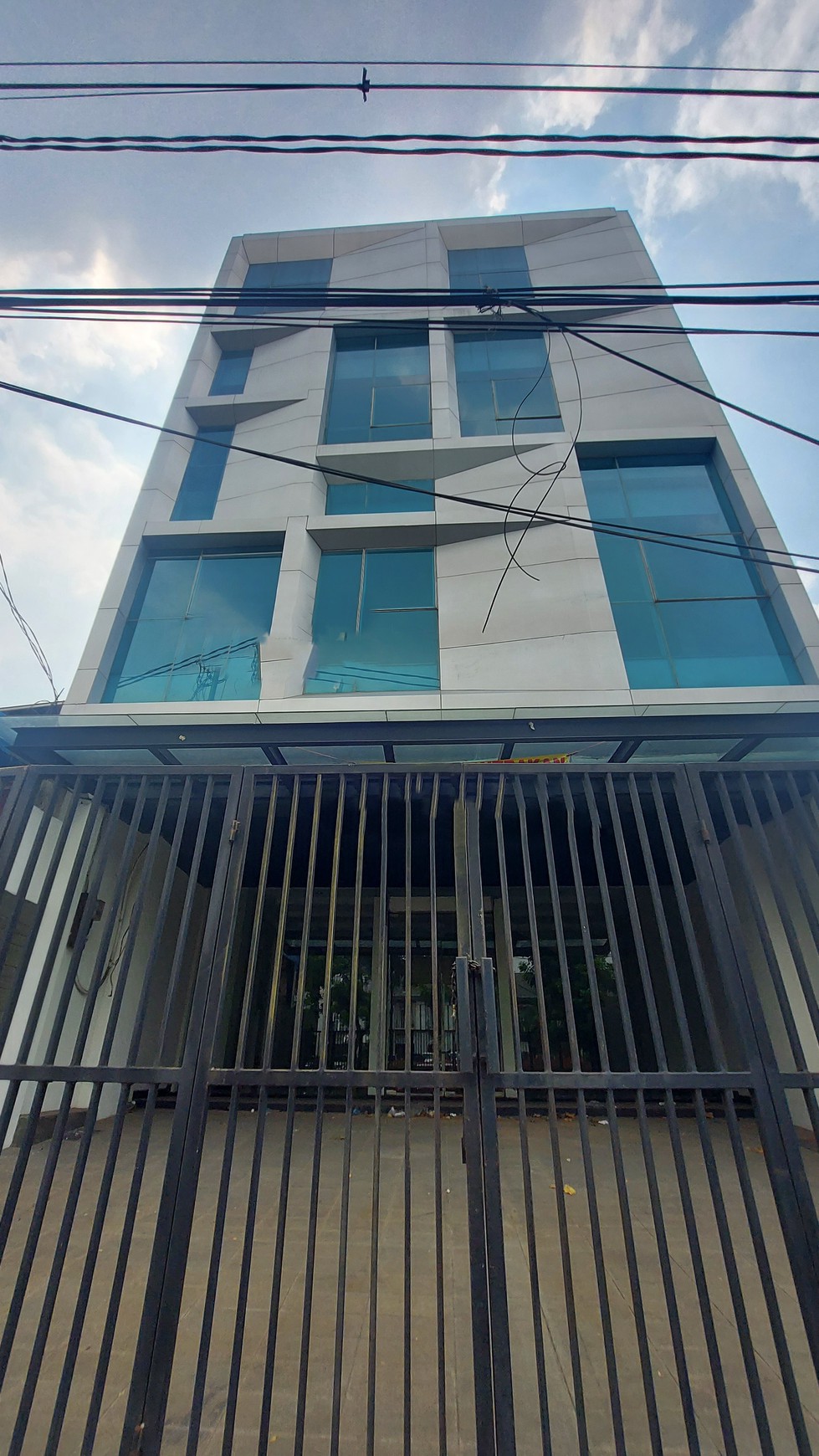 brand new building dekat pintu tol joglo, dekat pintu tol jakarta barat.