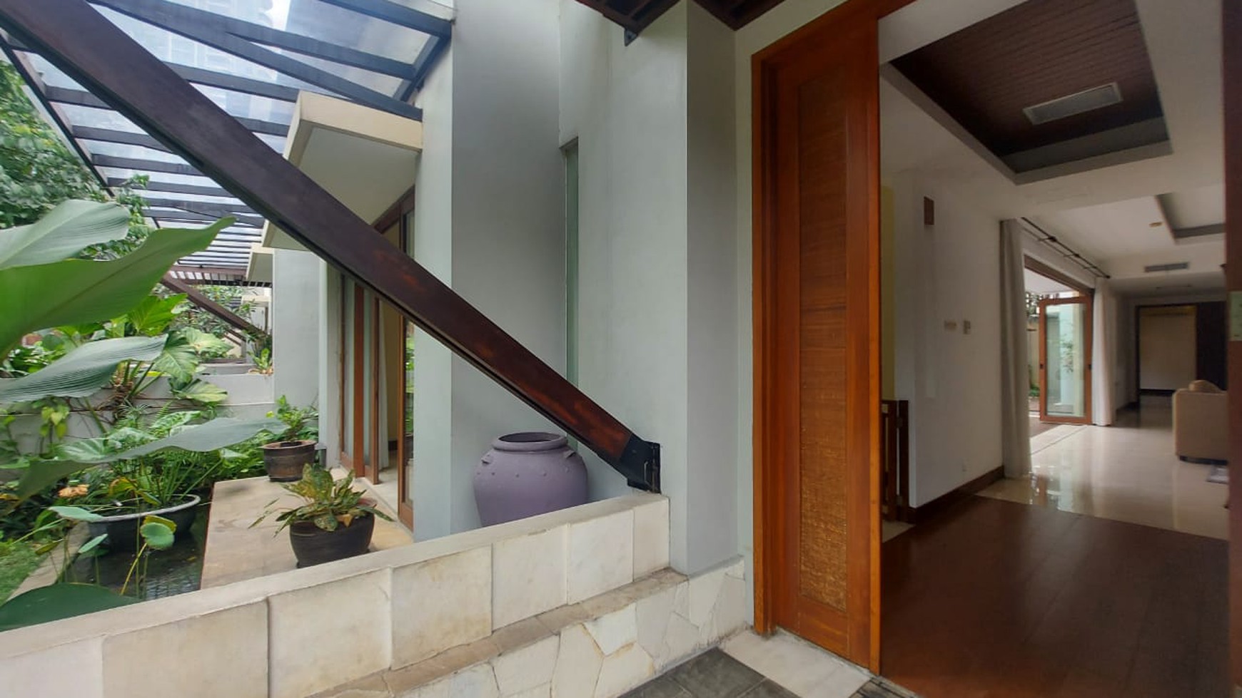under njop Townhouse mewah dekat kemang village jaksel