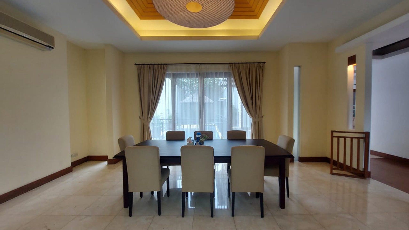 under njop Townhouse mewah dekat kemang village jaksel