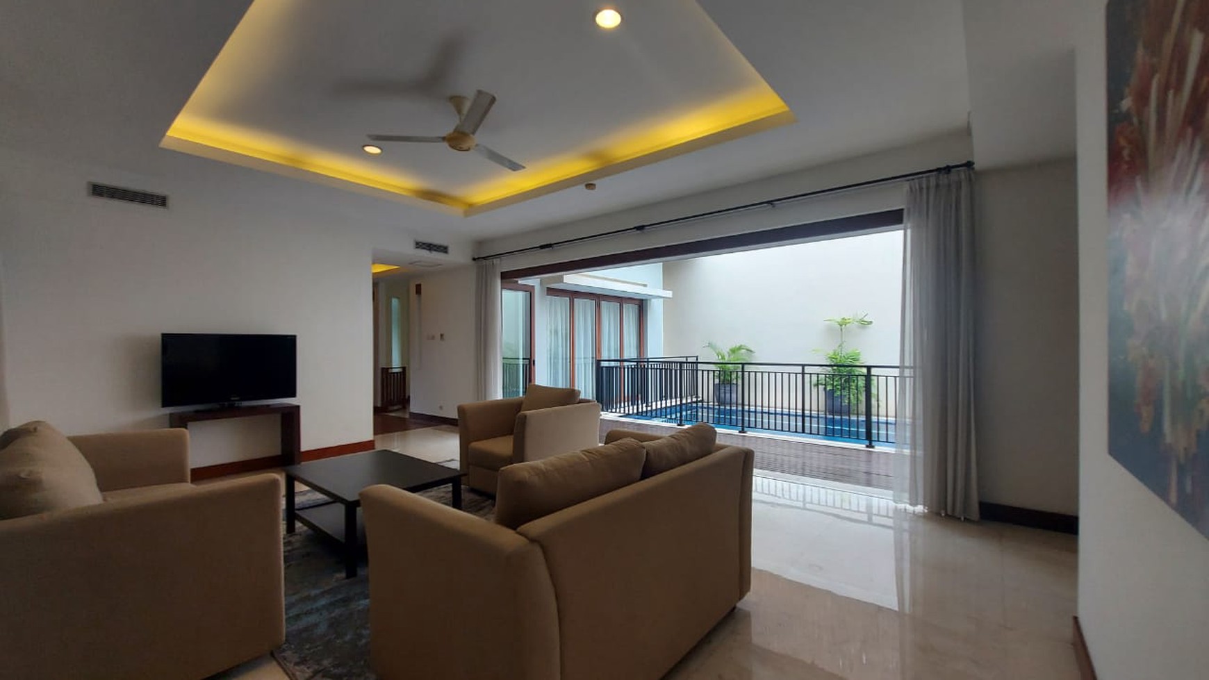 under njop Townhouse mewah dekat kemang village jaksel