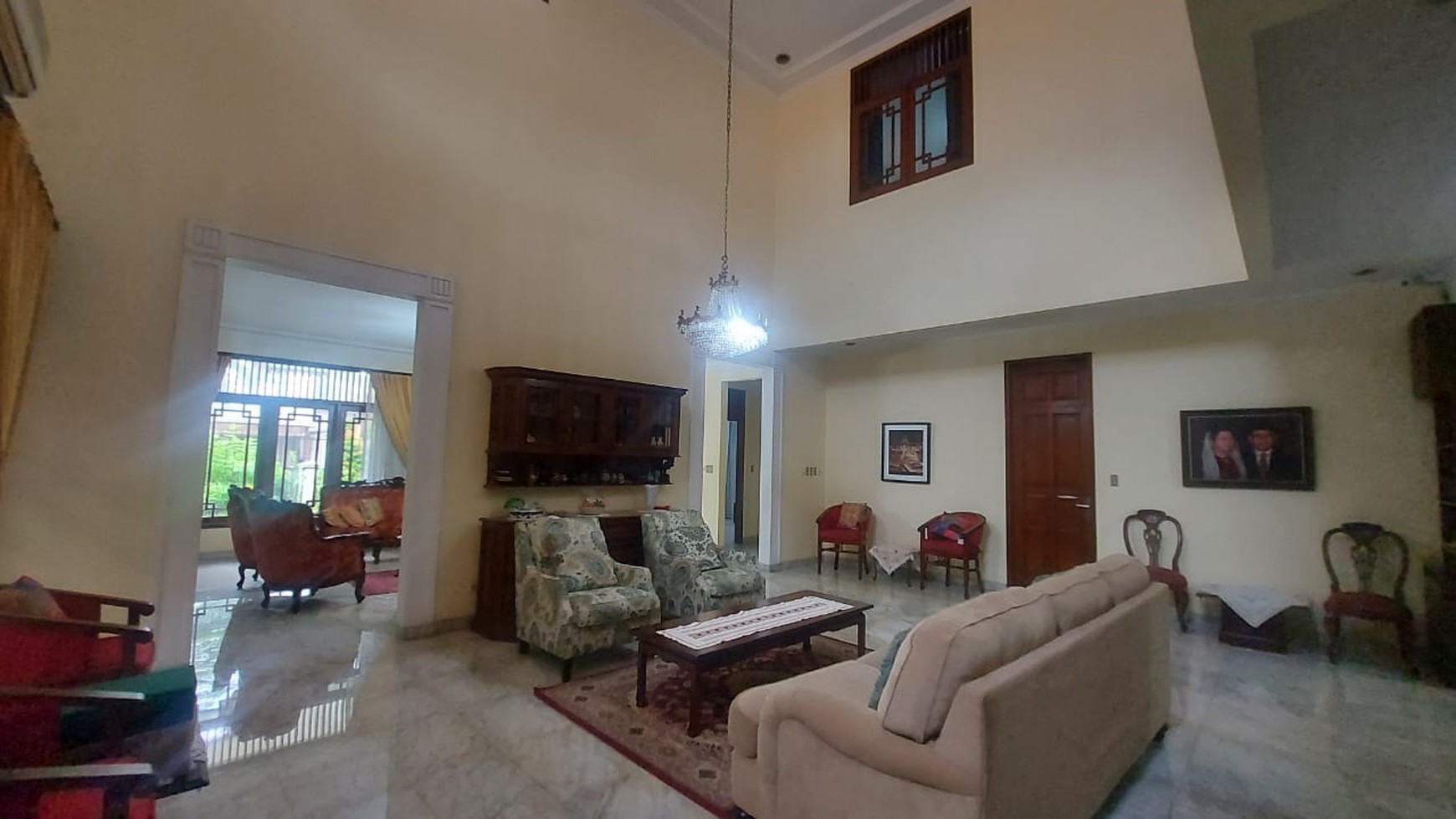 Rumah dalam komplek eklusif kebayoran baru, bulungan. jakarta selatan.